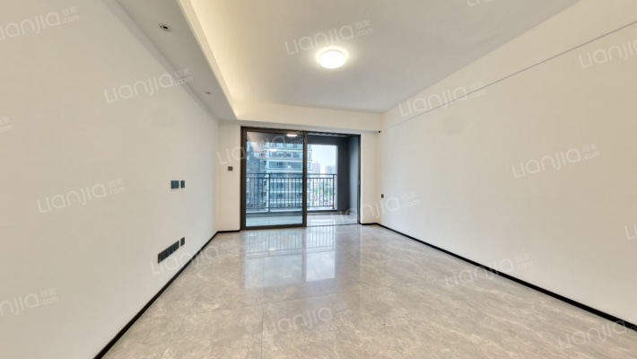 轨道万科悦府二手房实景图