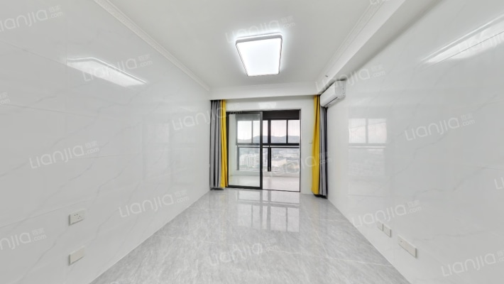 臻湾云庭二手房实景图