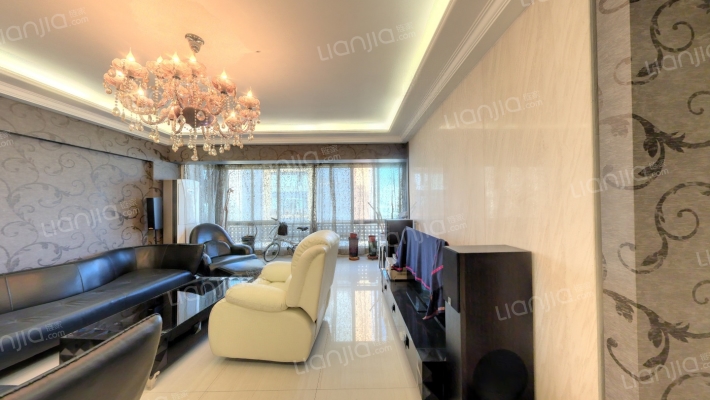 现代艺术家二手房实景图