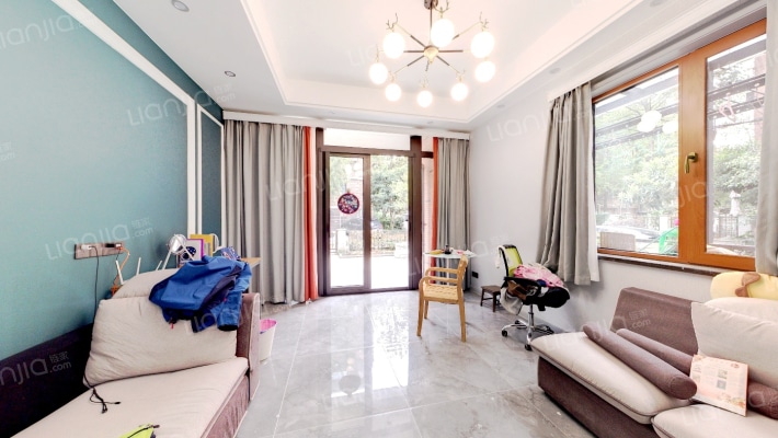 三江鸣翠蓝湾二手房实景图