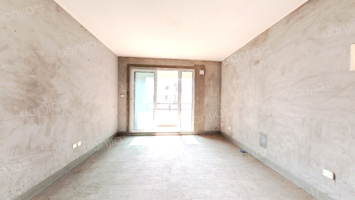 保利金香槟二手房实景图