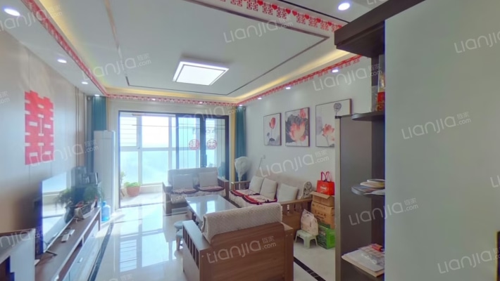 东郡华府二手房实景图