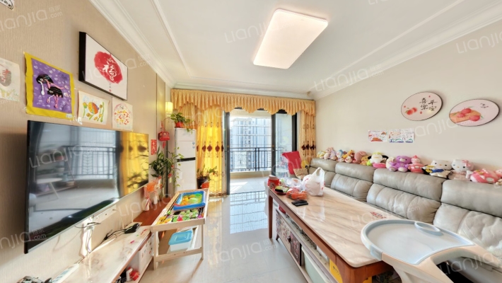 恒大御湖湾C区二手房实景图