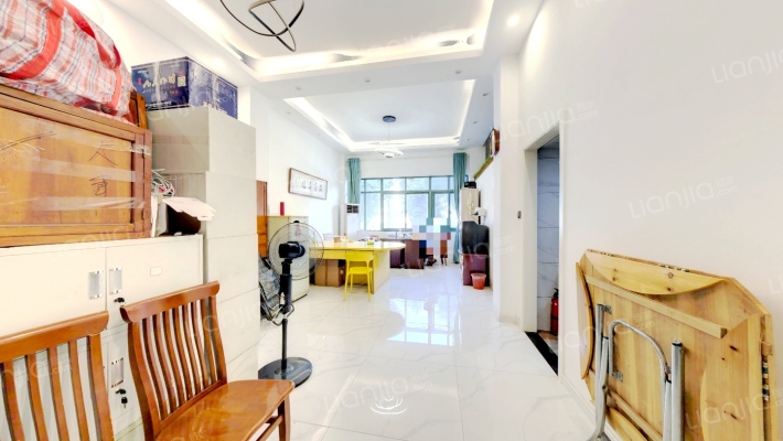 名湖豪门二手房实景图