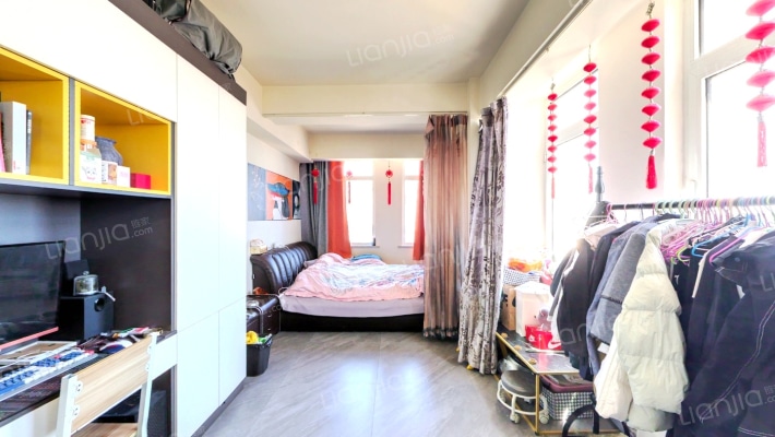 麦迪绅澎湃岛二手房实景图