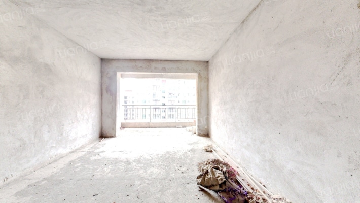 泰富花苑二手房实景图