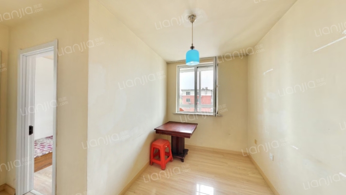 西堡巷佳园二手房实景图