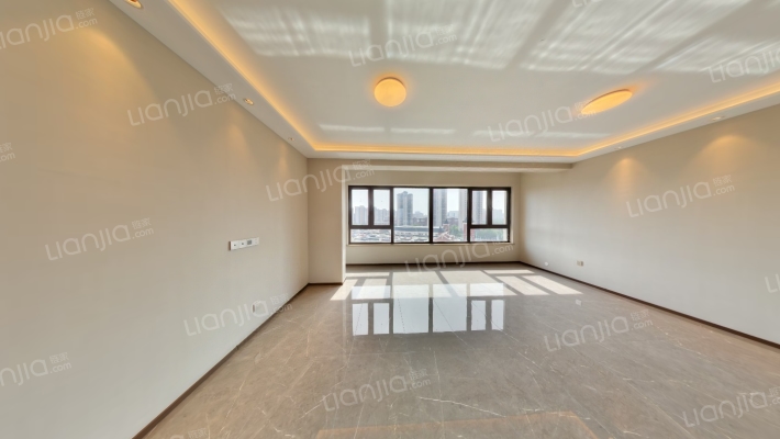 汇金华府二手房实景图