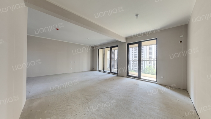 龙湖亿联·春江天玺二手房实景图