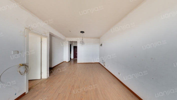 赞成首府二手房实景图