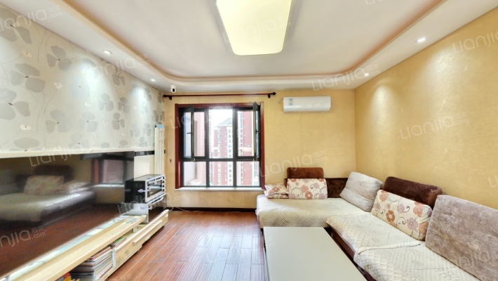 香克林小镇二手房实景图