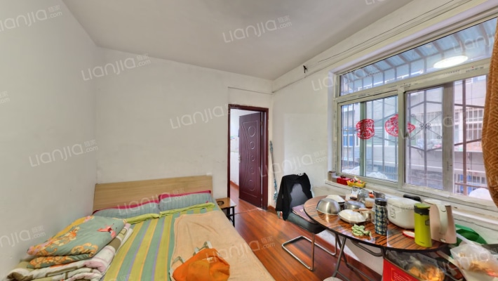 西七街六谷庄5号院二手房实景图