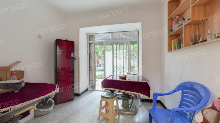 龙润尚城B区二手房实景图