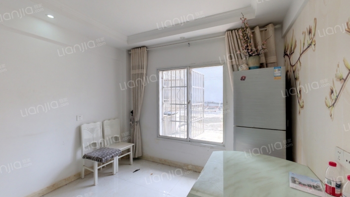 巨源小区二手房实景图