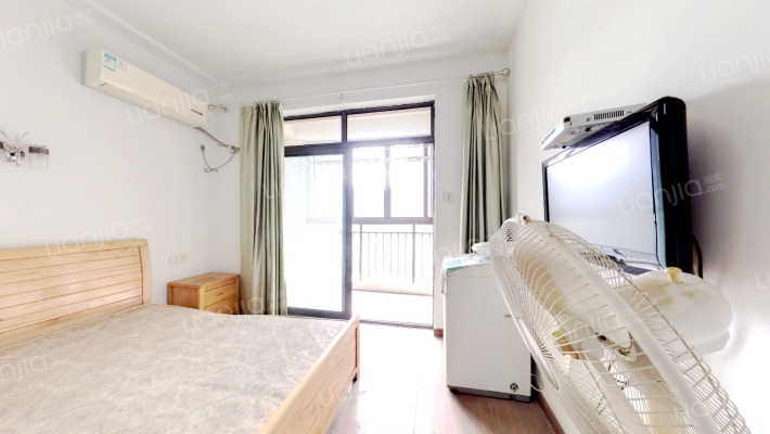 华盛星洲翠谷二手房实景图