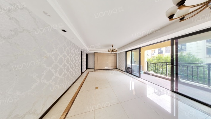 万科五龙山翡翠郡二手房实景图