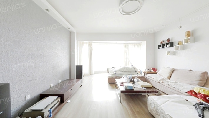 金色维也纳花园二手房实景图