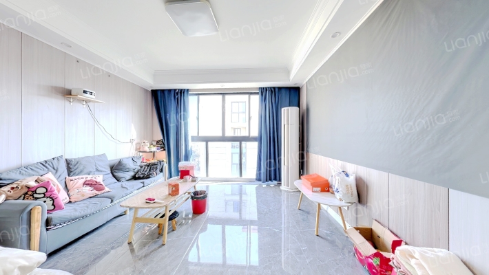 新大蓝庭二手房实景图