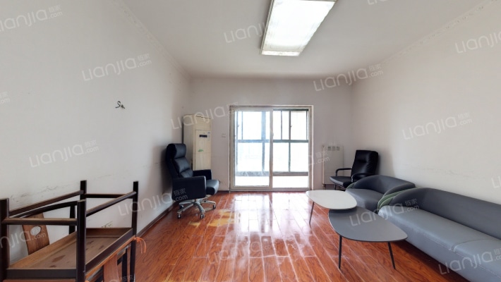 康城棕榈泉二手房实景图