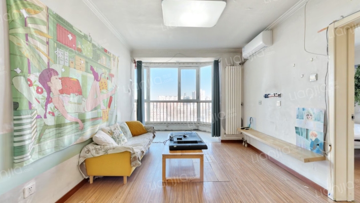 时尚街区东区二手房实景图