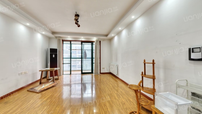 武铁佳苑二手房实景图