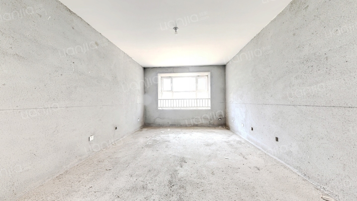 天泰绿城二手房实景图