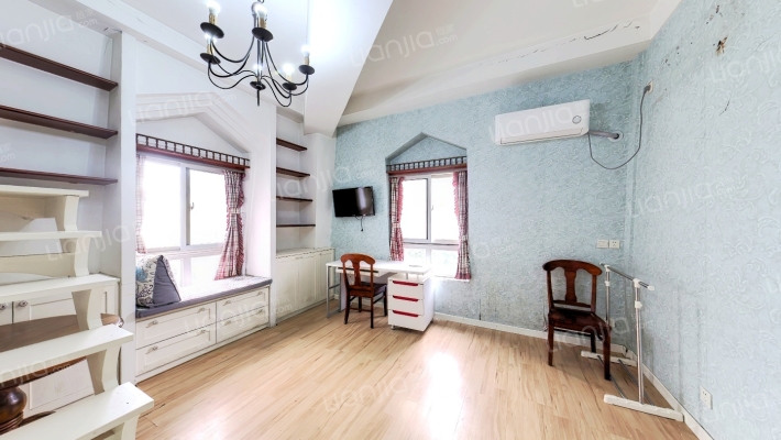 金马郦城东区二手房实景图