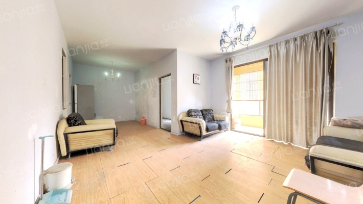 香江华府二手房实景图