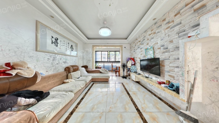 宇信·西岸公馆二手房实景图