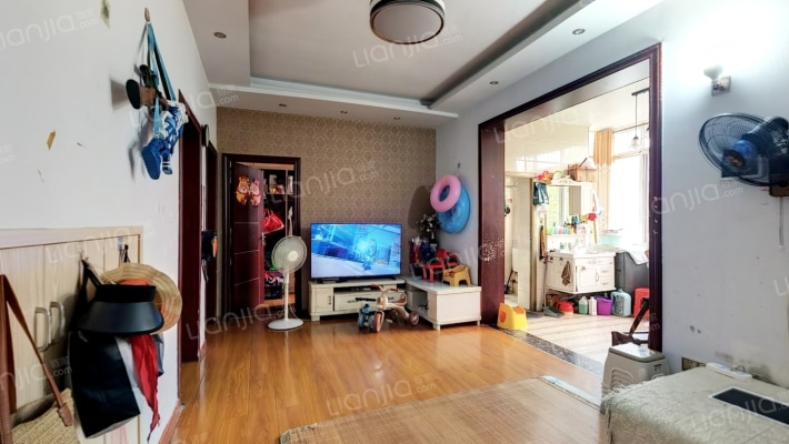 青年堤社区二手房实景图