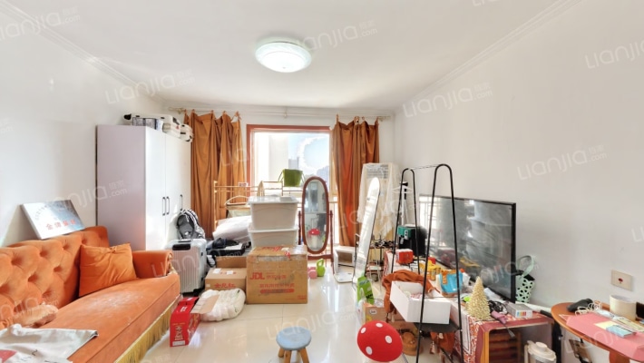 金盏嘉园B区二手房实景图