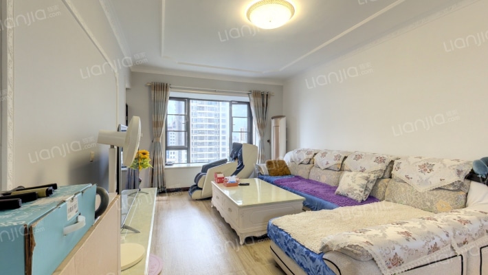 金碧·大地豪庭二手房实景图