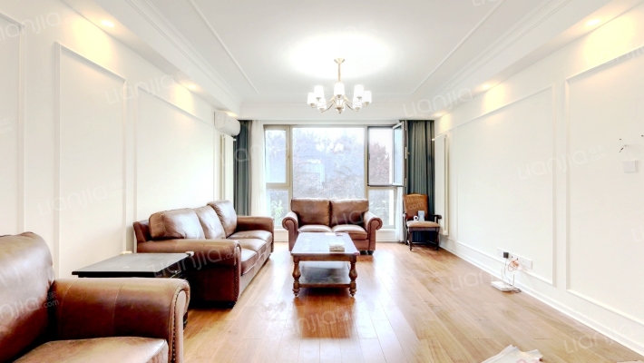 东方之珠花园别墅二手房实景图