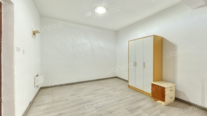 东湖景园C区二手房实景图