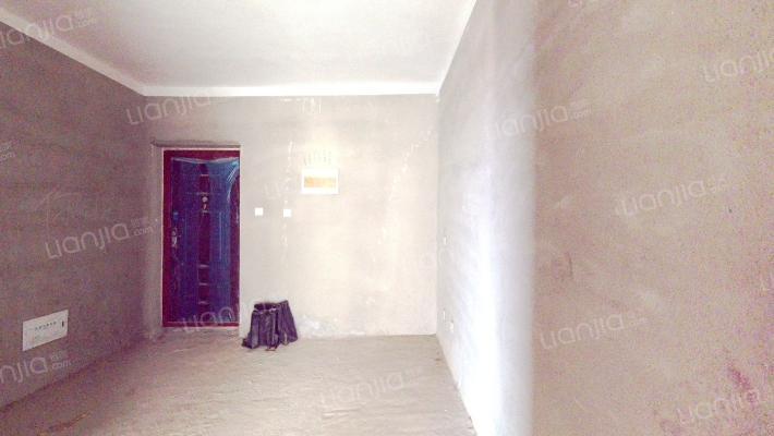 都市易居二手房实景图