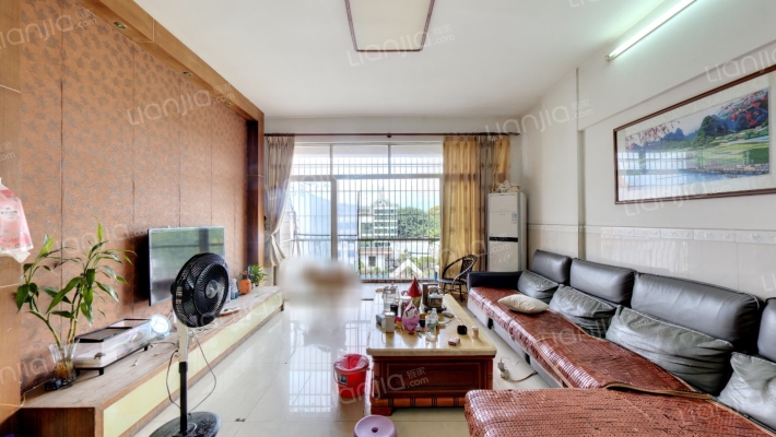 顺光大厦二手房实景图