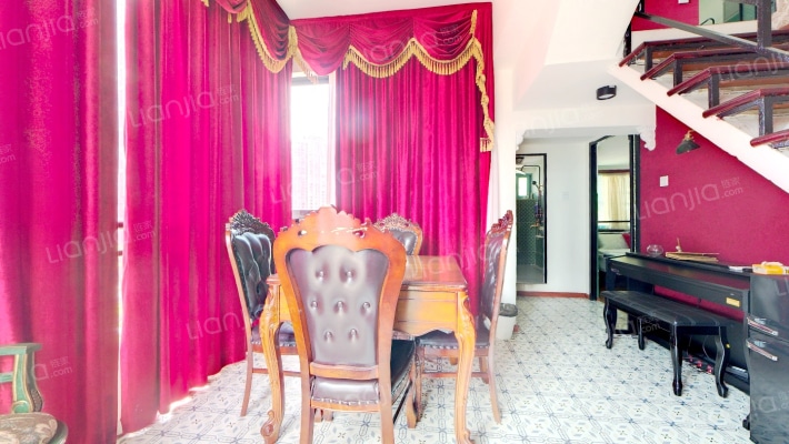 曼哈顿一期二手房实景图