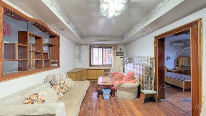 对湖新村二手房实景图