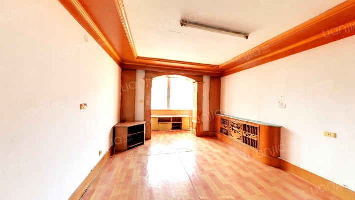 新月里二手房实景图