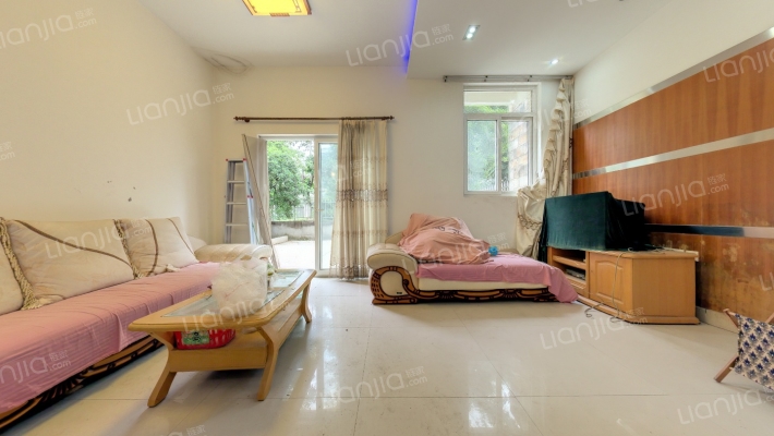 阳光假日二手房实景图