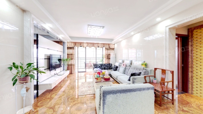 乐然水畔二手房实景图