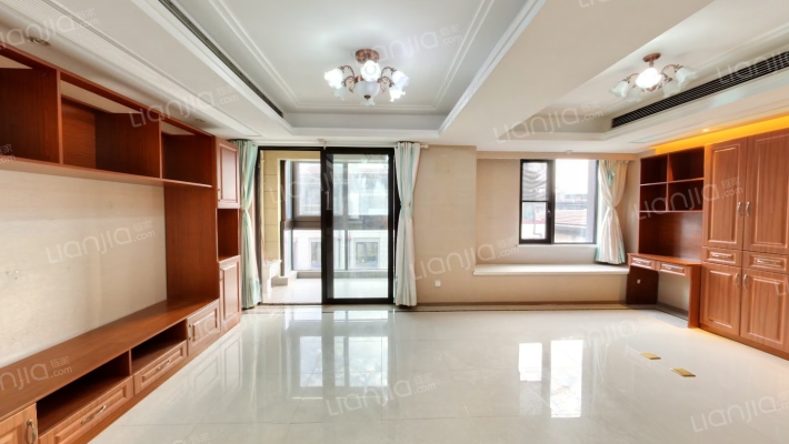 竹径云山二手房实景图