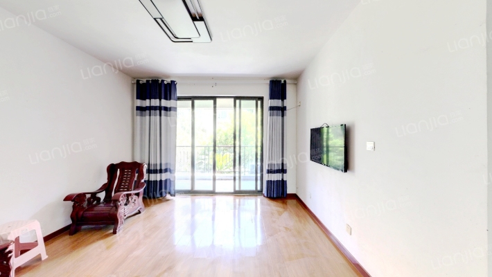 英伦上院二手房实景图