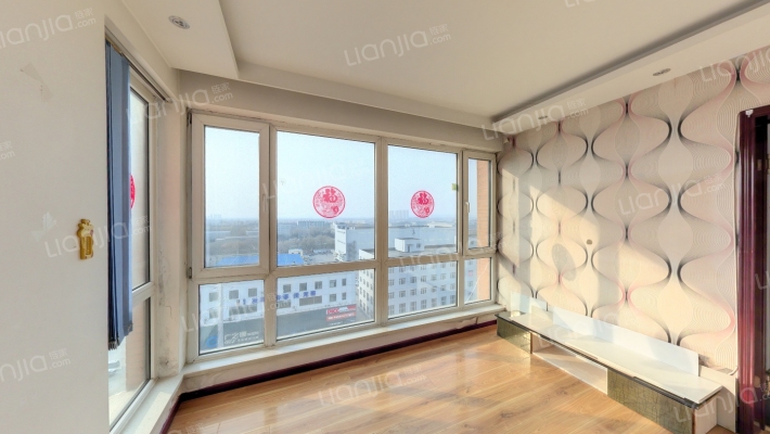 香醇波尔多鸿苑一期二手房实景图