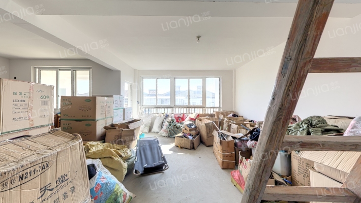 双龙花园东区二手房实景图