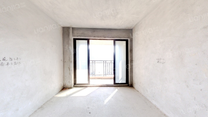 粤晖富居二手房实景图