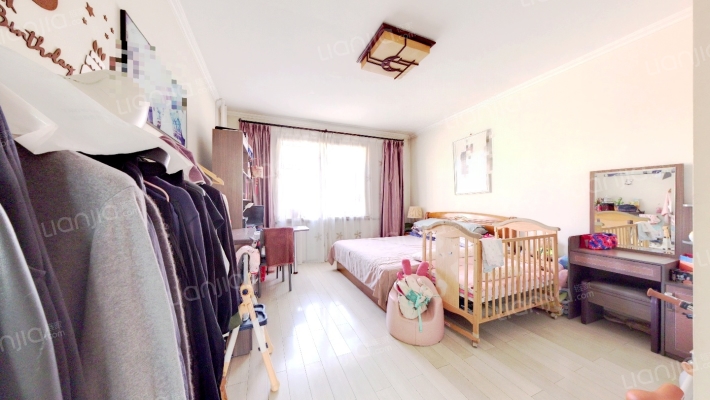 海顺新苑二手房实景图