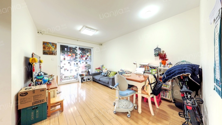 魅力花园二手房实景图