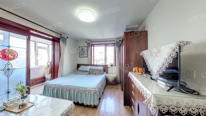 贵厚里二手房实景图