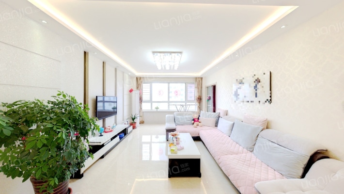 本钢新城佳园二手房实景图